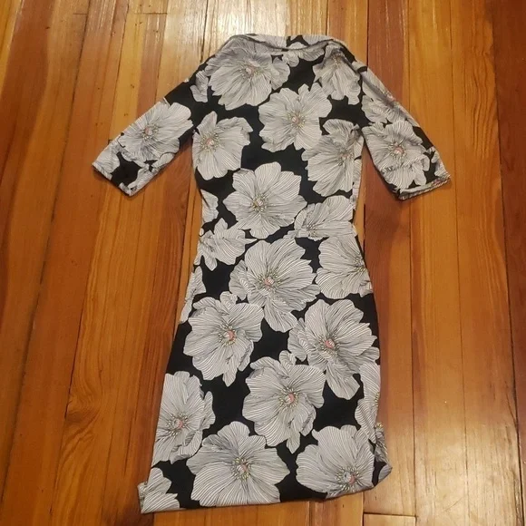 H&M Floral Dress - Picture 10 of 10